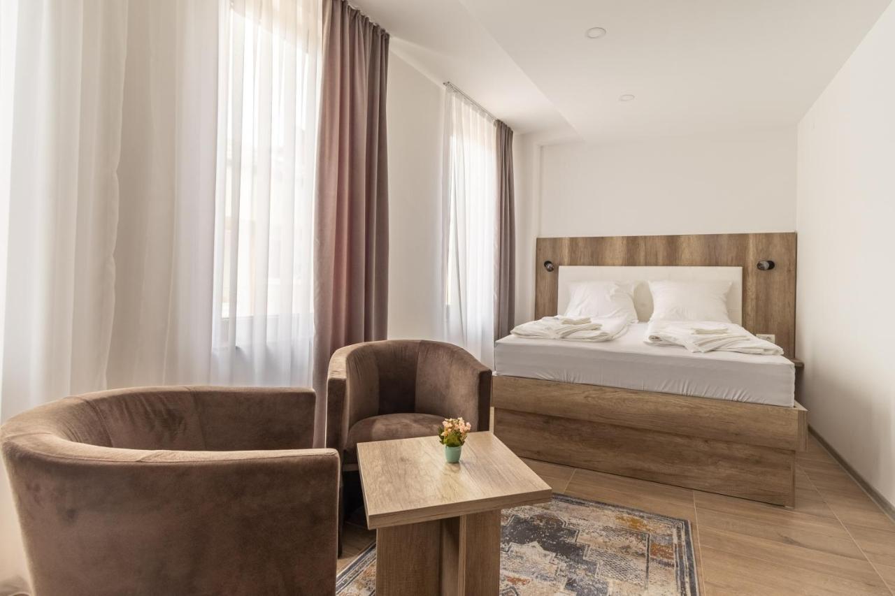 Verdi Rooms Visoko Luaran gambar